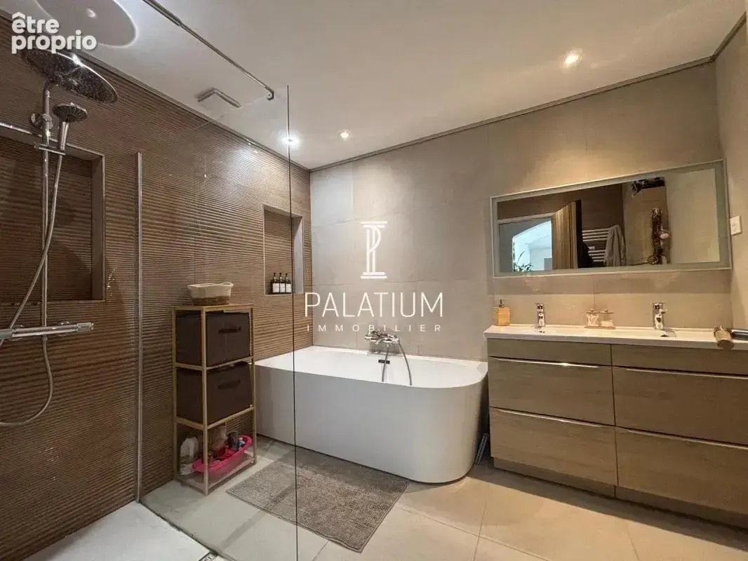 St Raphael Charmante Maison avec piscine 160 m2 - photo 21