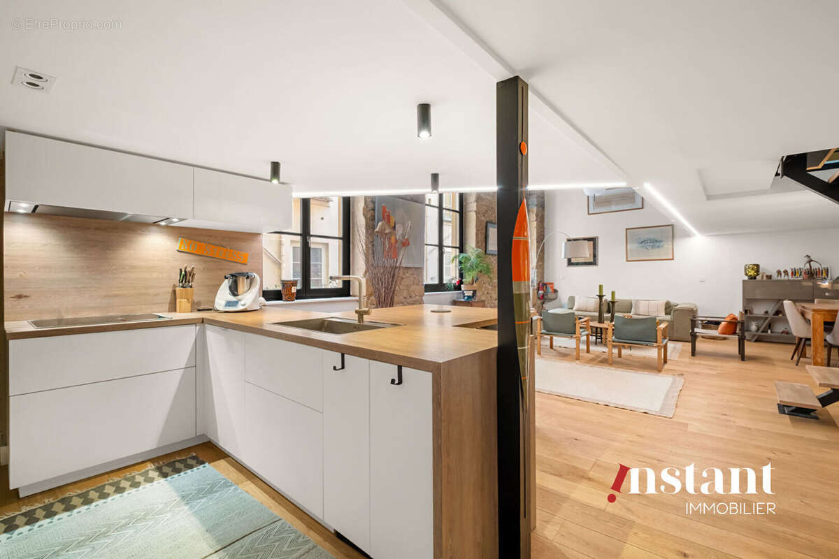 Appartement à LYON-1E