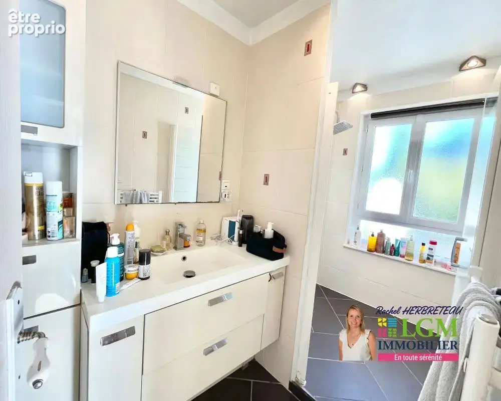 Maison de caractère – Centre-ville de La Roche-sur-Yon – 245,58 m² - photo 9
