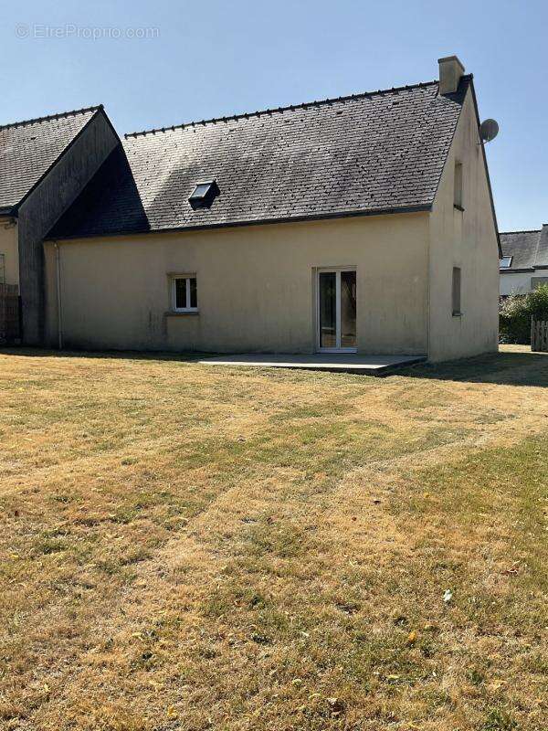 Maison 110 m² à Pleugueneuc  - photo 10