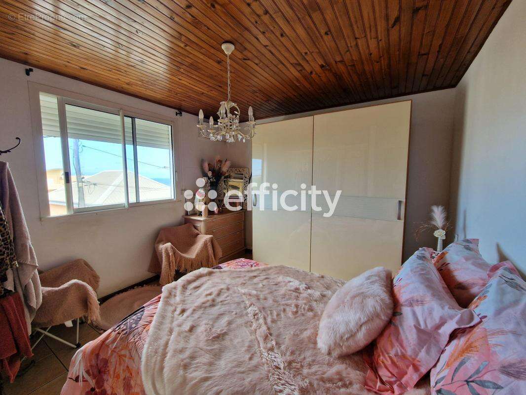 Maison à SAINT-DENIS