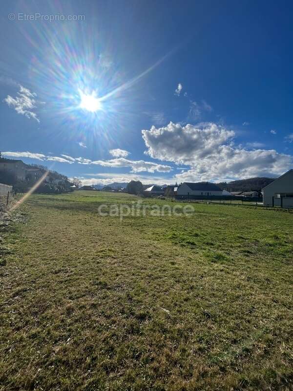Terrain de 1 008 m² – Village calme proche de Lourdes - photo 2