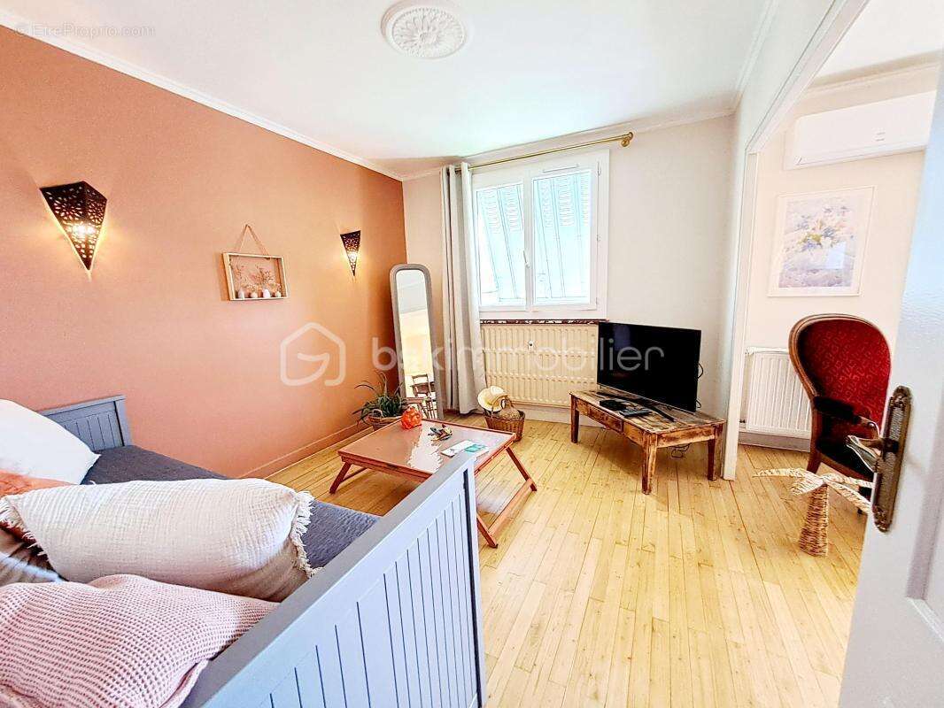 Appartement à SAINT-PRIEST