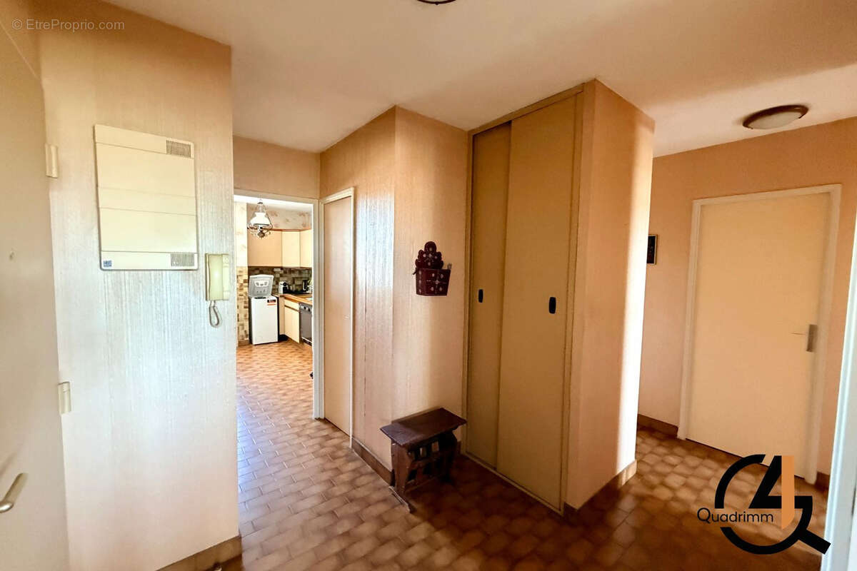 Montpellier   F4 de 73,28 m2 avec garage, cave et loggia - photo 6