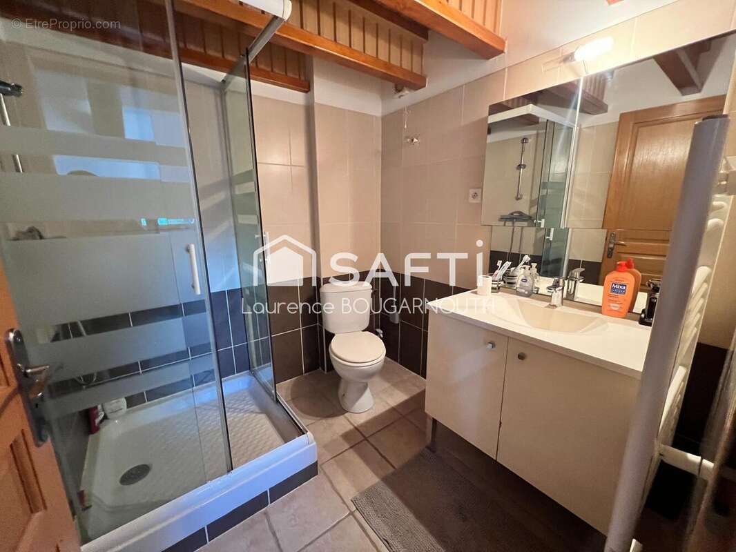 Appartement 40 m² à Roquemaure  - photo 7