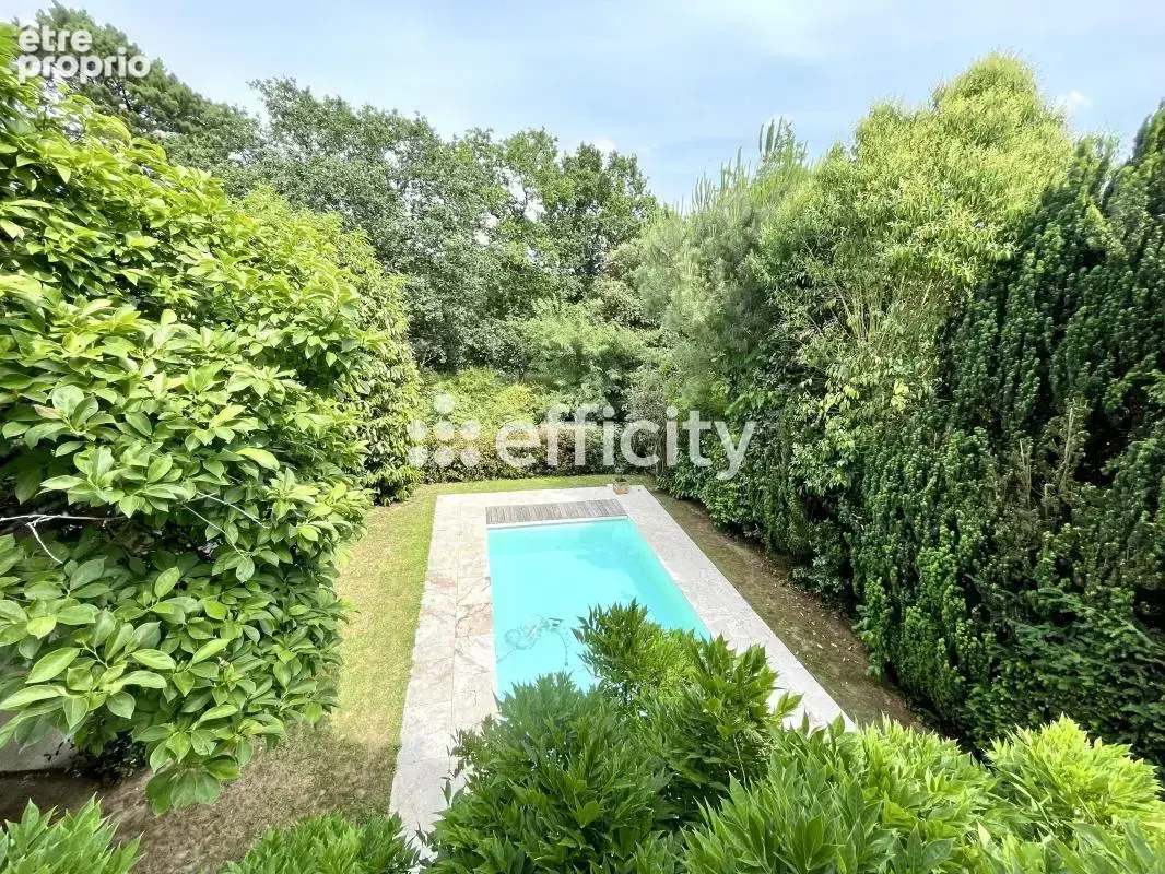 Maison 10 pièces 222 m² à vendre à Nantes (44100) - photo 2