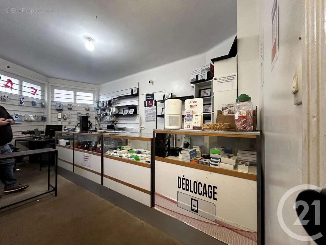 Autre à HELLEMMES-LILLE