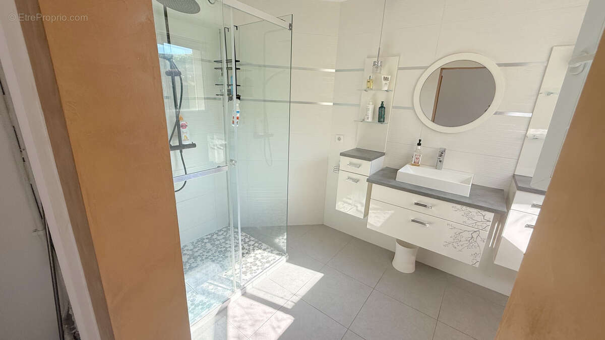 Carnon-plage villa f5 avec garage - photo 11