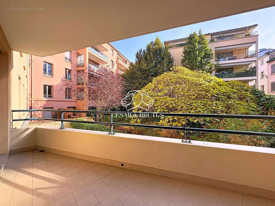 Appartement à LYON-1E