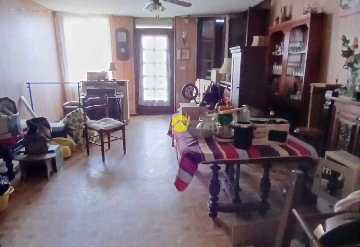 Maison à COMMENTRY