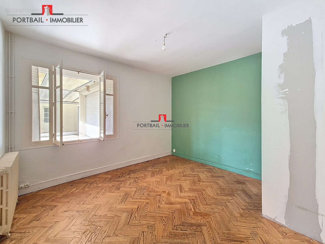 Maison 168 m² à Libourne  - photo 8