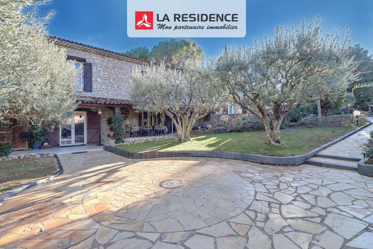 Maison à TRANS-EN-PROVENCE