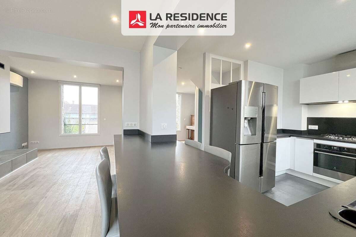 Maison 138 m² à Velizy-Villacoublay  - photo 8