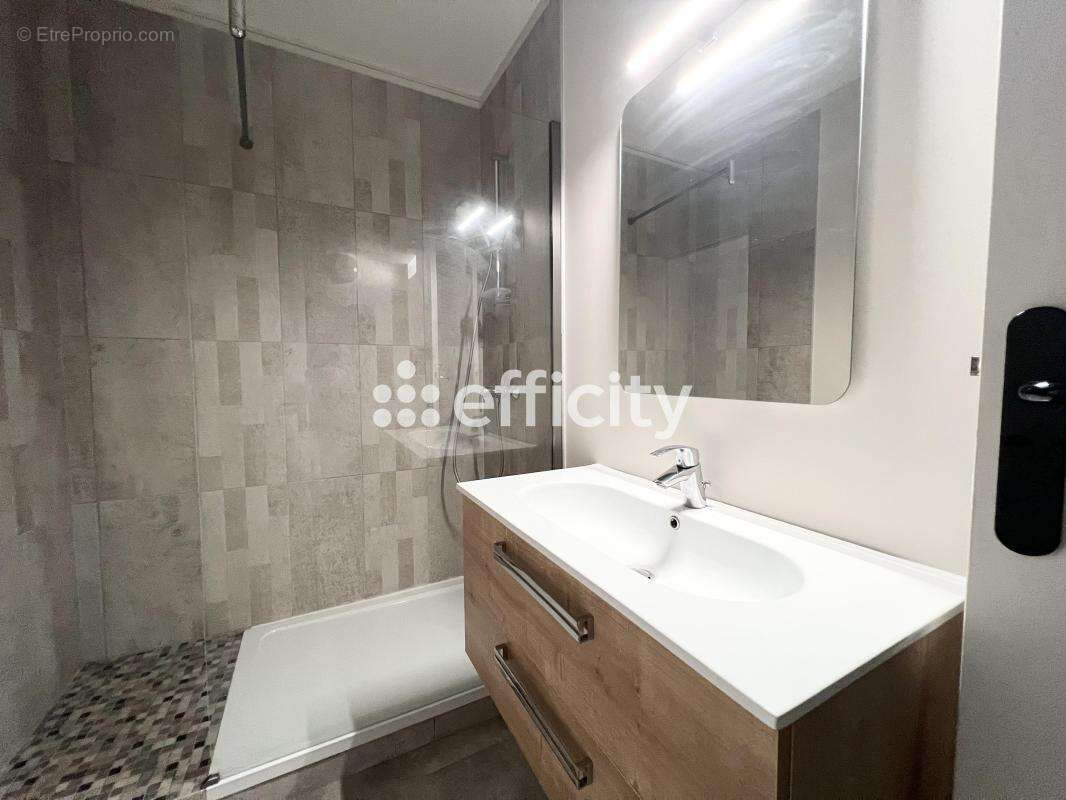 Appartement à LA MEMBROLLE-SUR-CHOISILLE