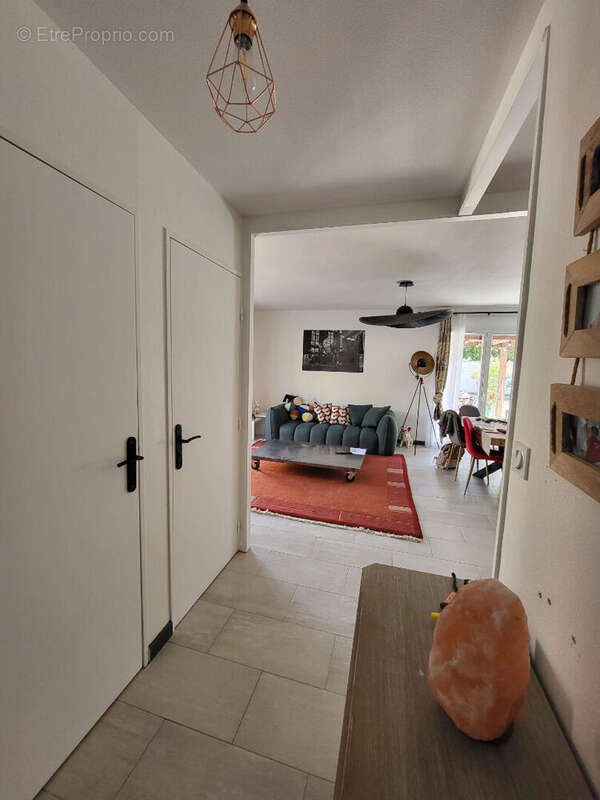 Maison à MORIERES-LES-AVIGNON