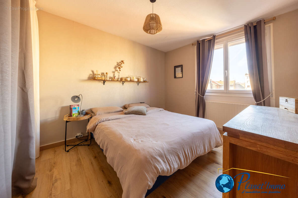 Appartement à SAINT-ETIENNE