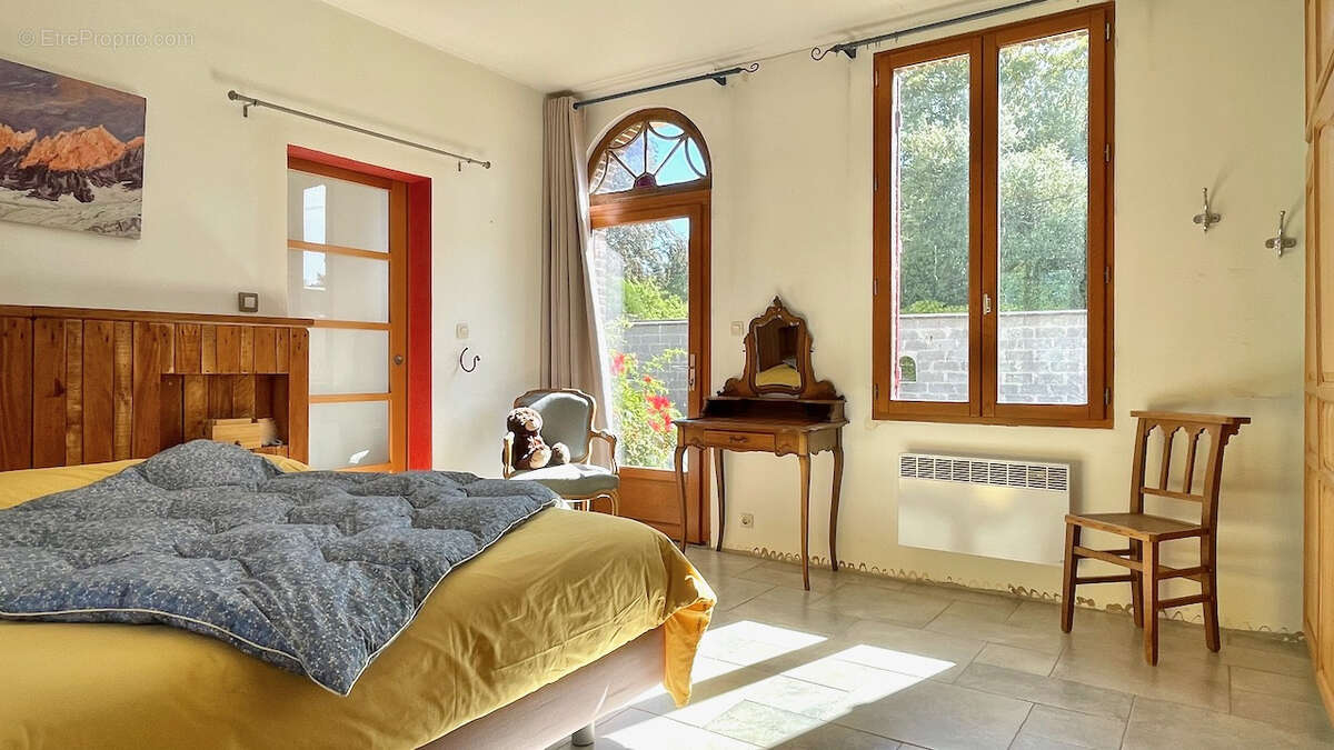 Maison 6 pièces et dépendance - photo 12