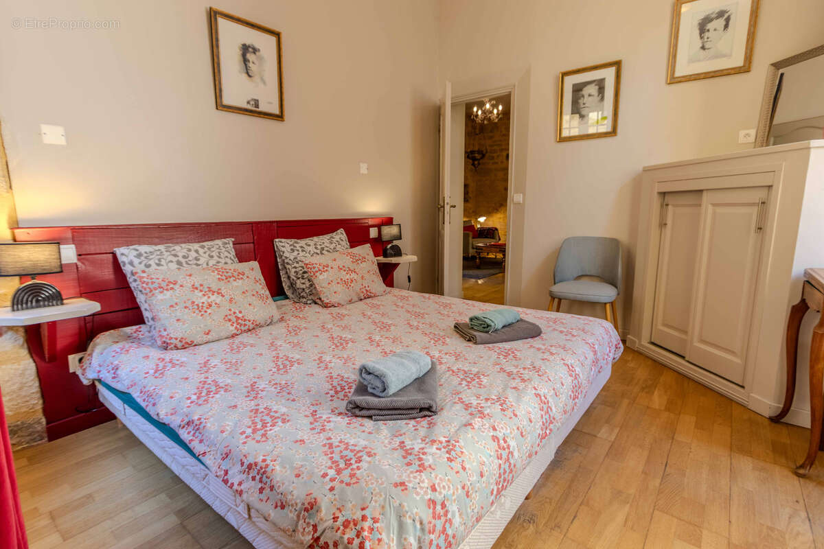 Appartement à SARLAT-LA-CANEDA