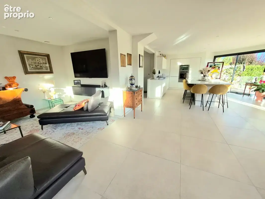 Maison T5 160 m2 d'exception  de 160 m2 avec piscine et terrain de 1 200 m2 - photo 2