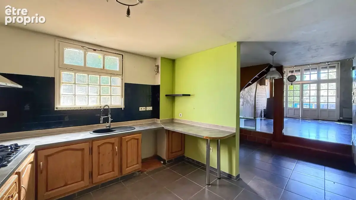 TULLINS, Maison de village 75 m2 + dépendance - photo 3