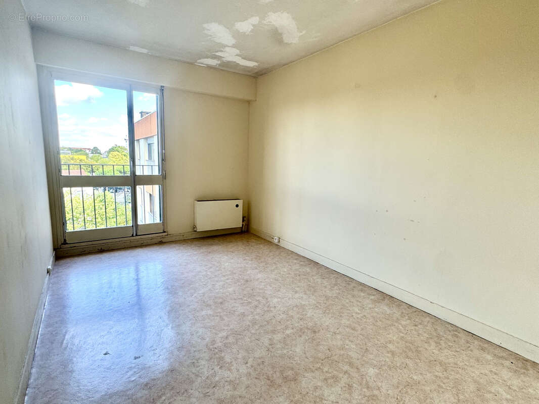 Appartement à CHEVILLY-LARUE