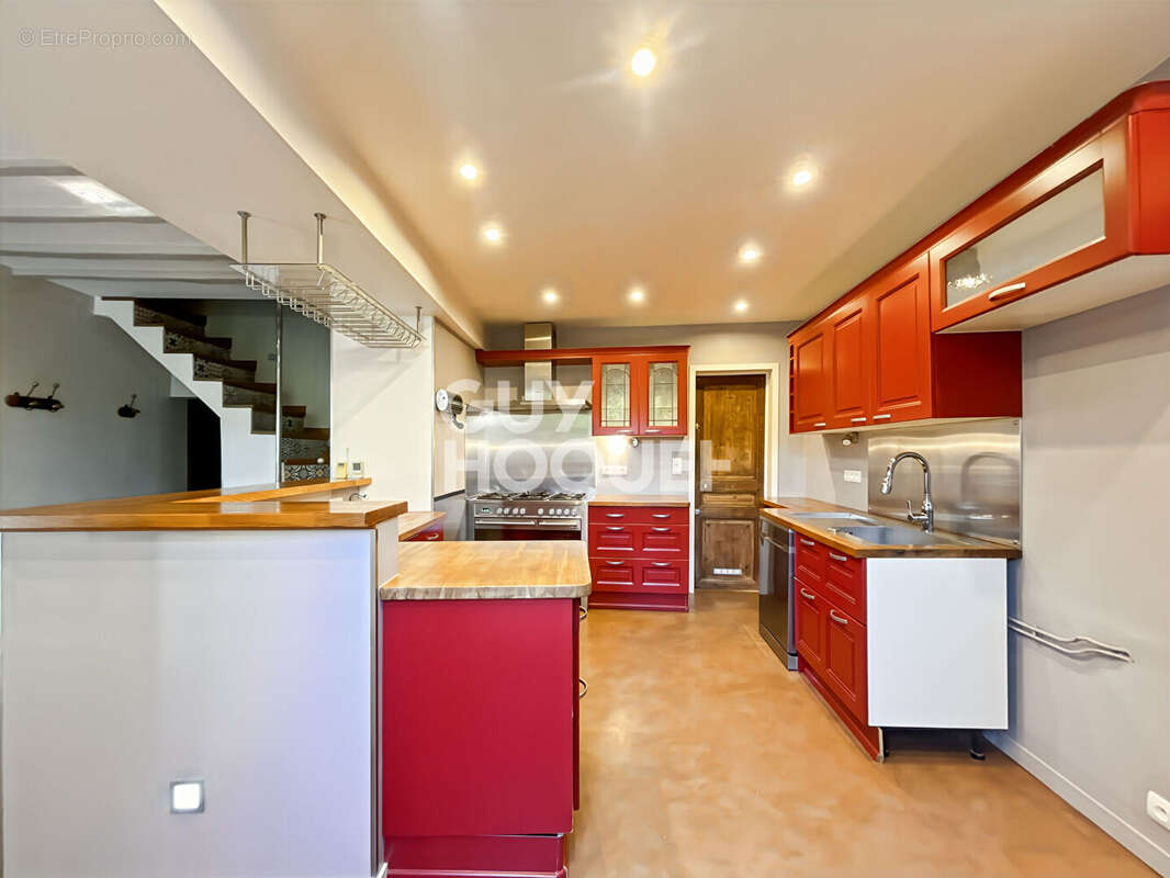 Maison à CHAUMES-EN-BRIE