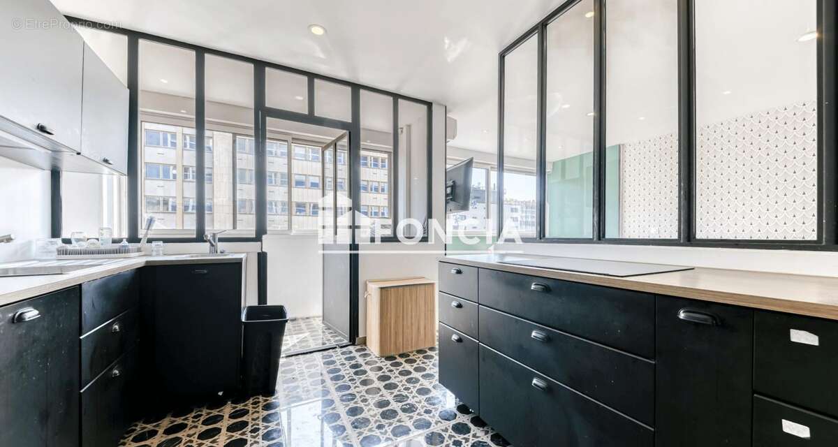 Appartement à LYON-6E