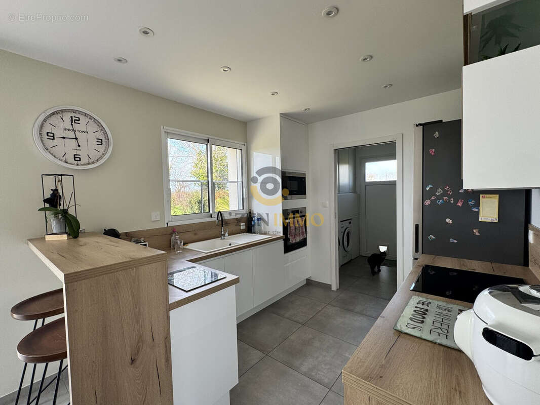 Maison à SECONDIGNY