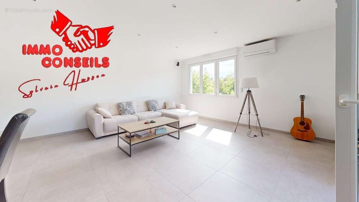 Appartement à SAINT-GENIS-LAVAL