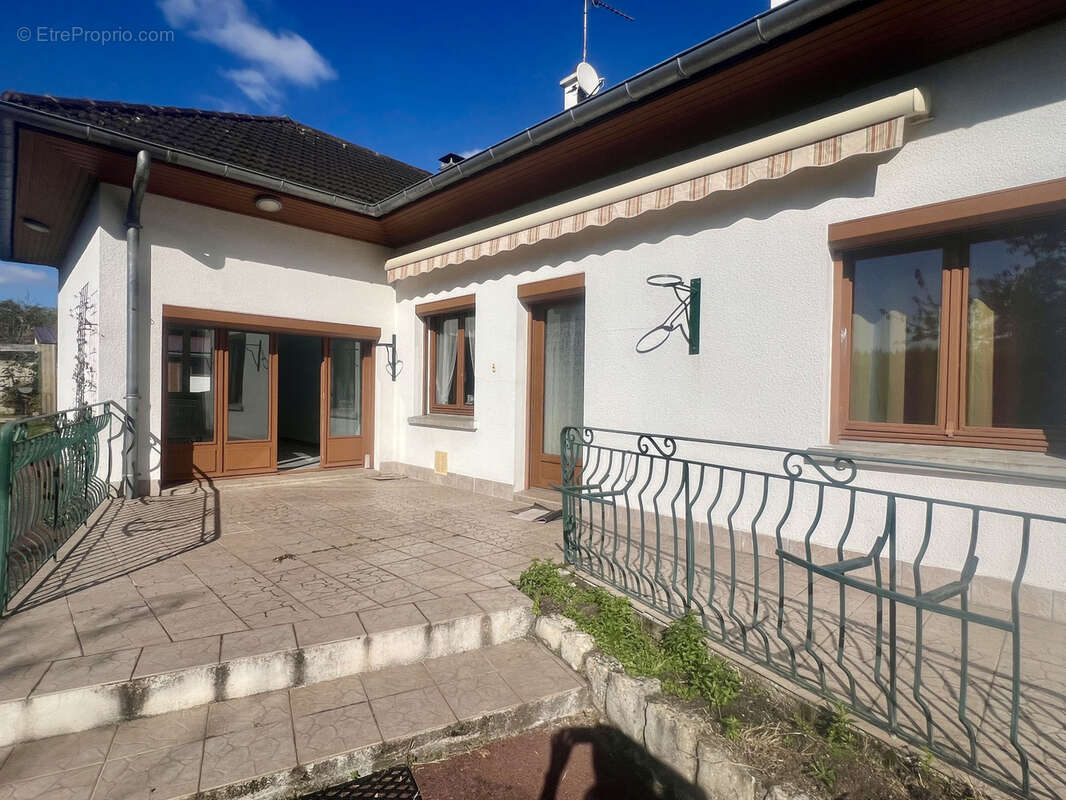 Maison à VEIGNE