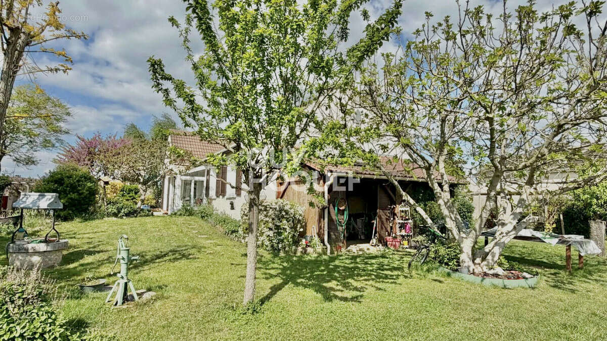 Maison à EZY-SUR-EURE
