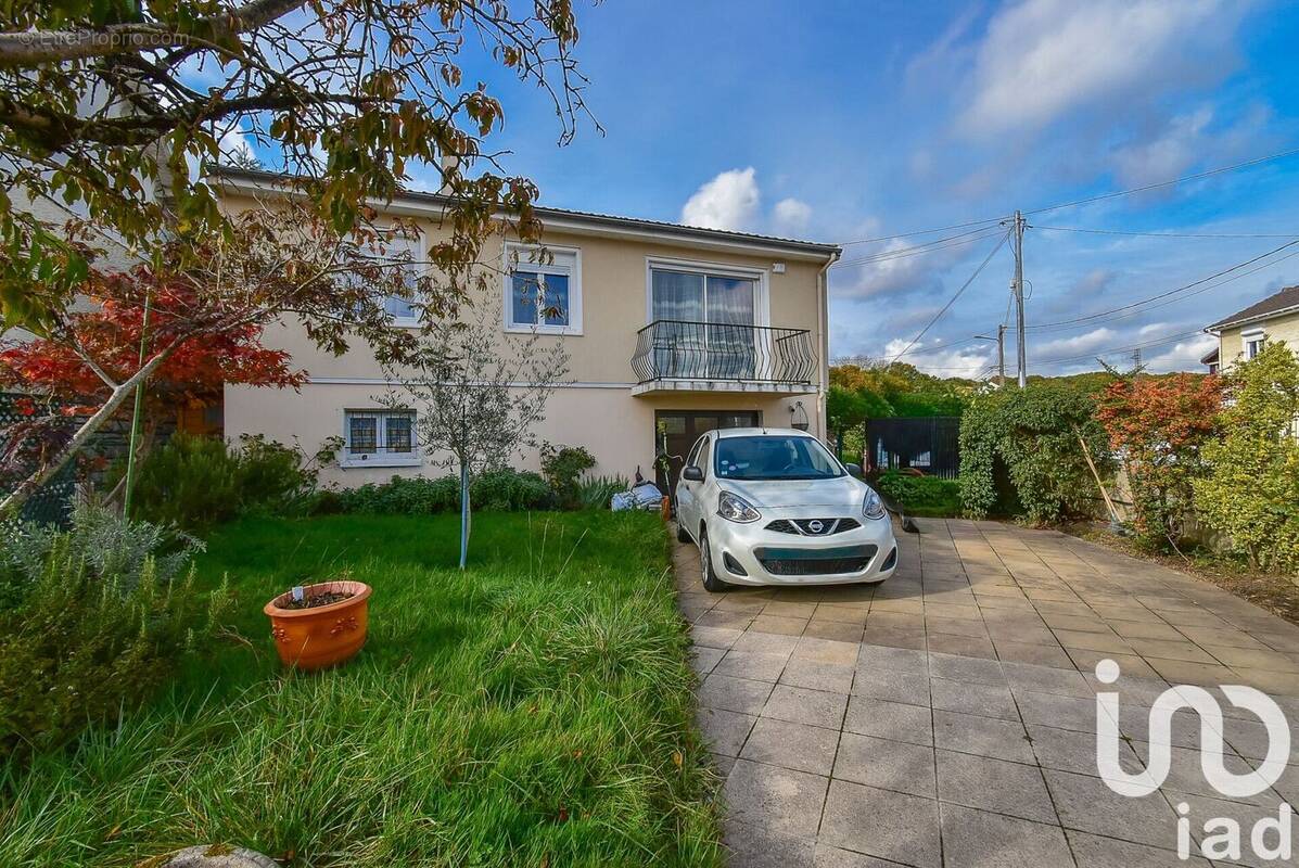 Photo 1 - Maison à COUBRON