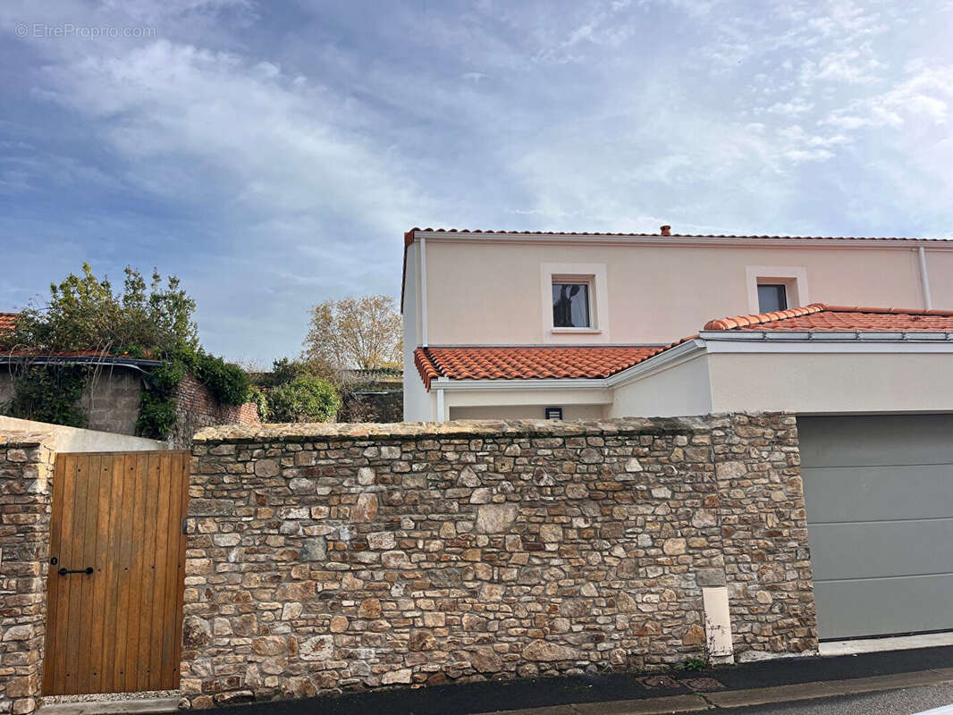 Maison à PAIMBOEUF