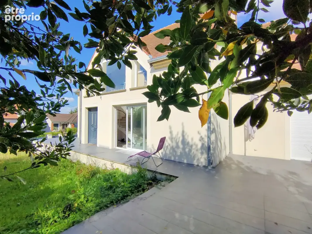 Maison à SAINT-REMY-LES-CHEVREUSE