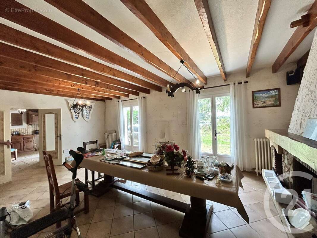 Maison à SAINT-DENIS-DE-PILE