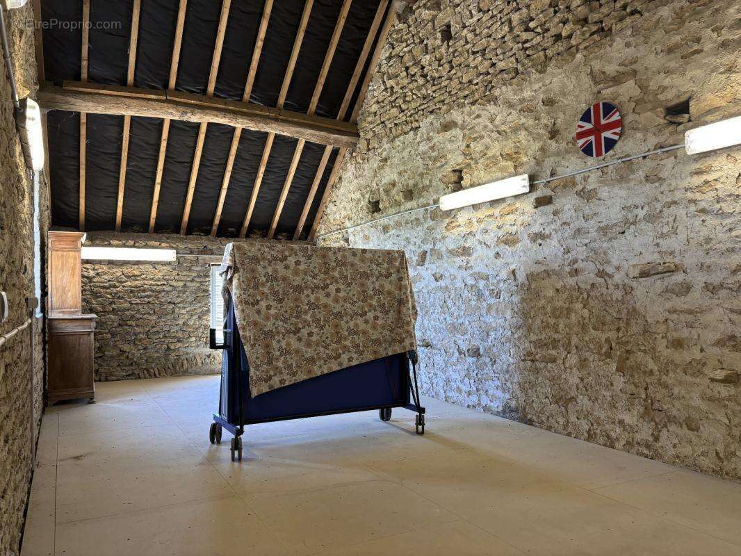 SEMUR EN AUXOIS 20min : maison de 144m², 5 chambres, grange, garage, cave, jardin. Prix 288 000€ - photo 20