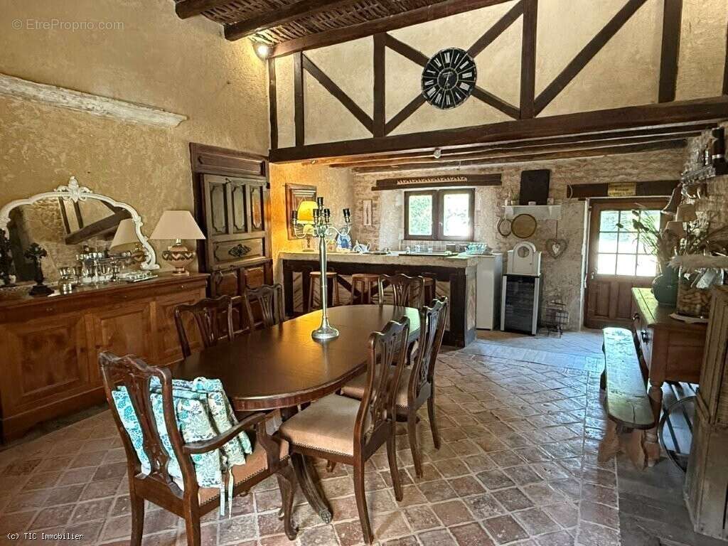Maison à VILLEFAGNAN
