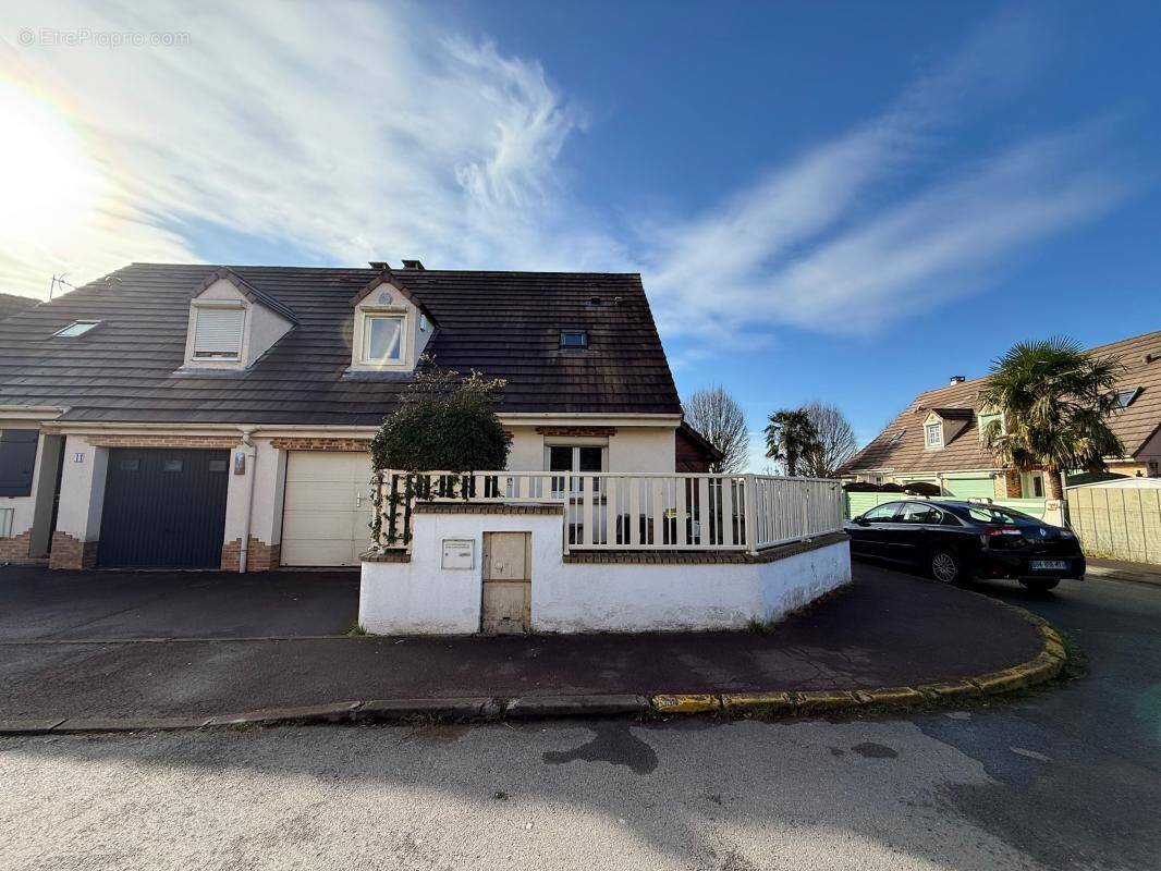Maison à TREMBLAY-EN-FRANCE