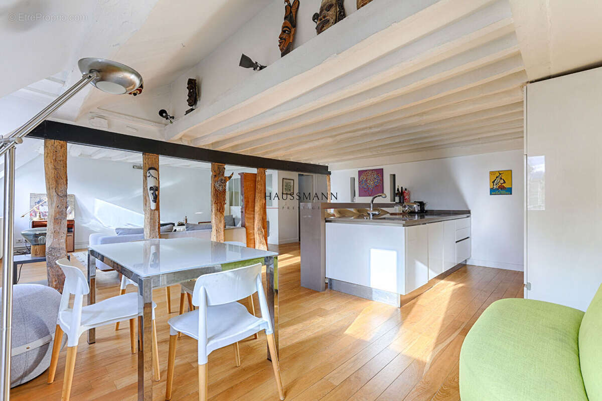 Appartement à PARIS-9E