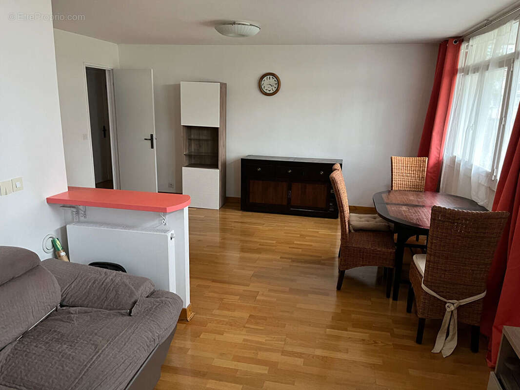 Appartement à MAISONS-LAFFITTE