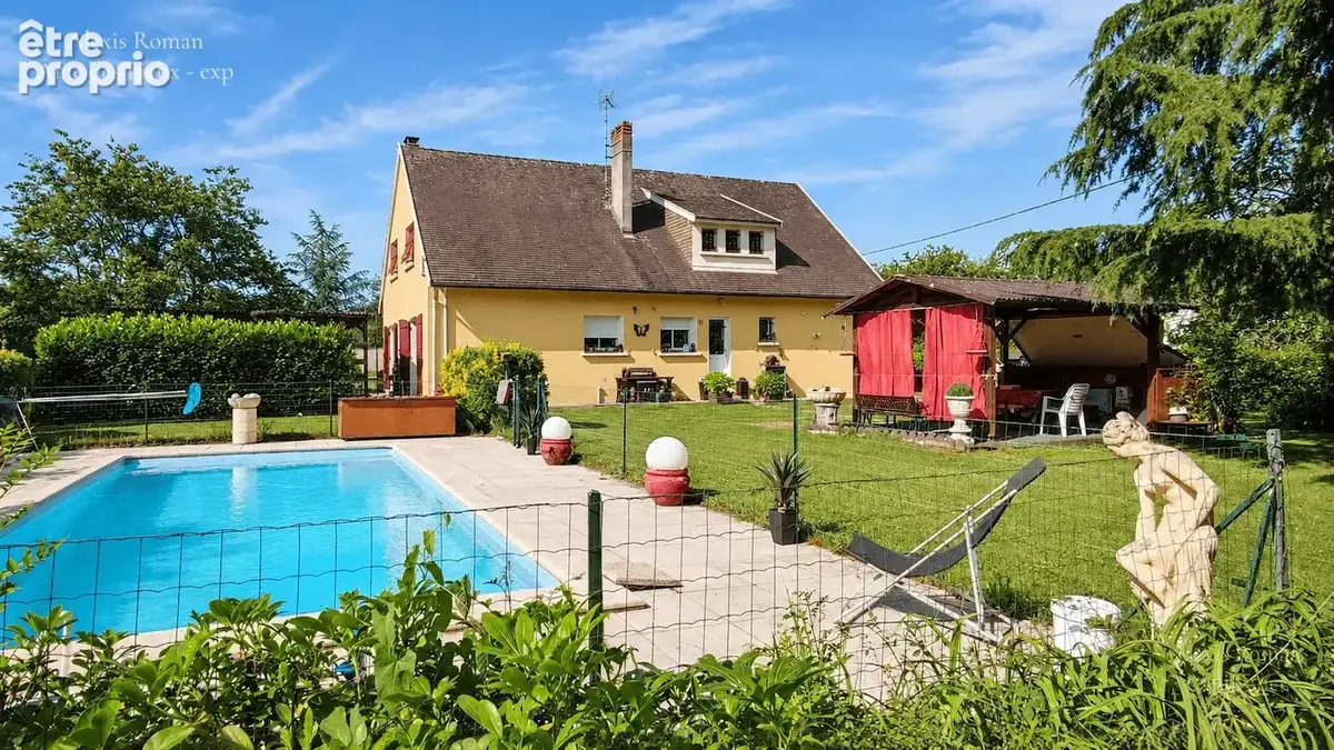 Maison à MENESPLET