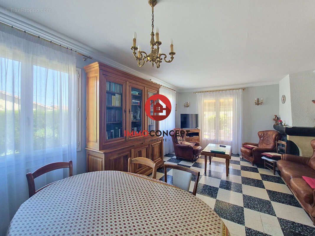 Maison 105 m² à Roquemaure  - photo 3