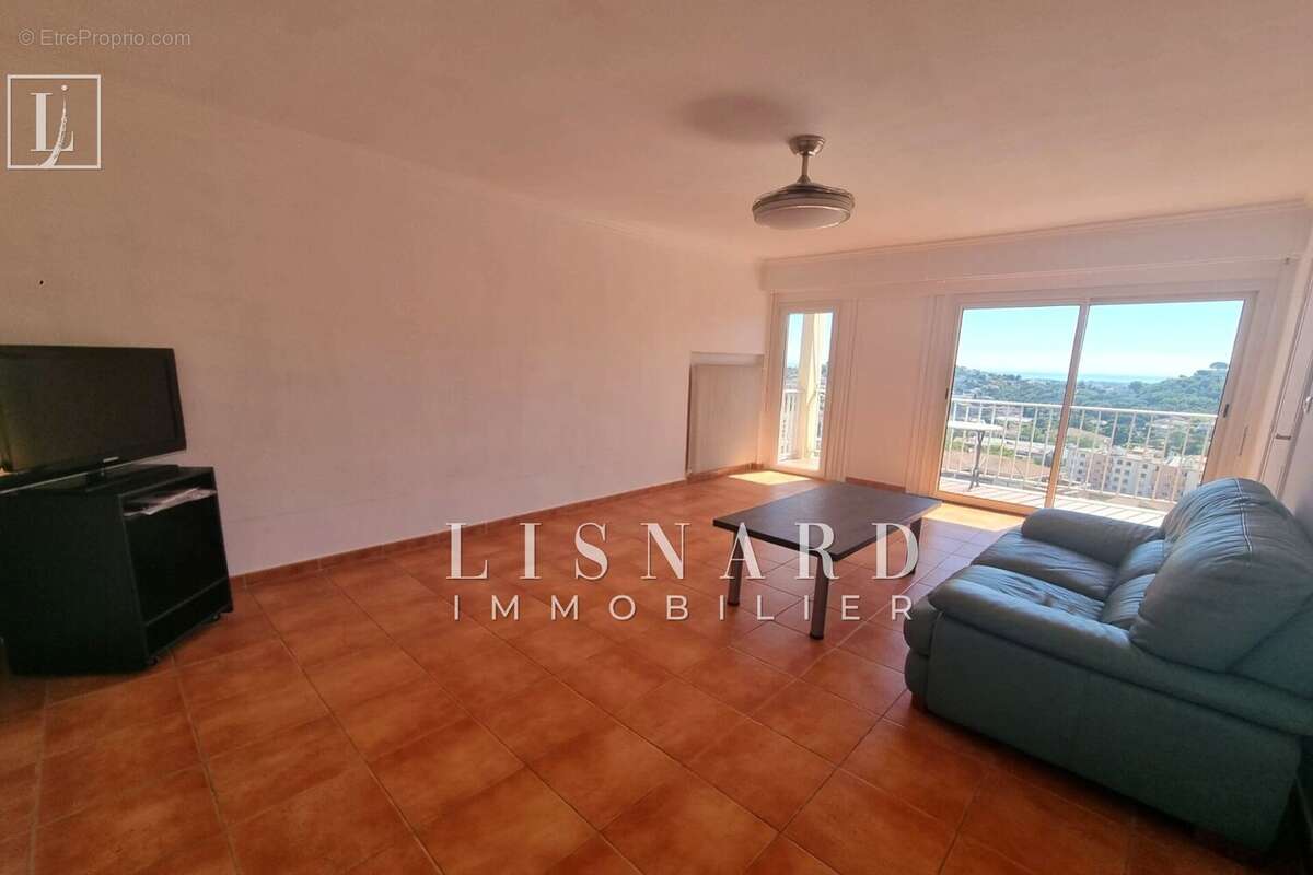 Appartement à VALLAURIS