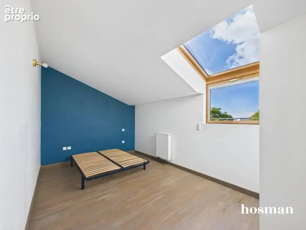 Dernier étage 4 pièces 91 m² avec terrasse panoramique de 100 m² et parking - Rue Yves Montand à Bègles - photo 10