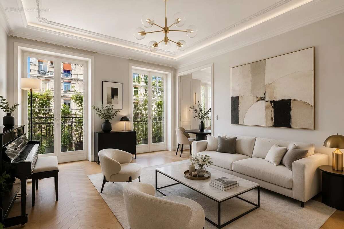 Appartement à NEUILLY-SUR-SEINE