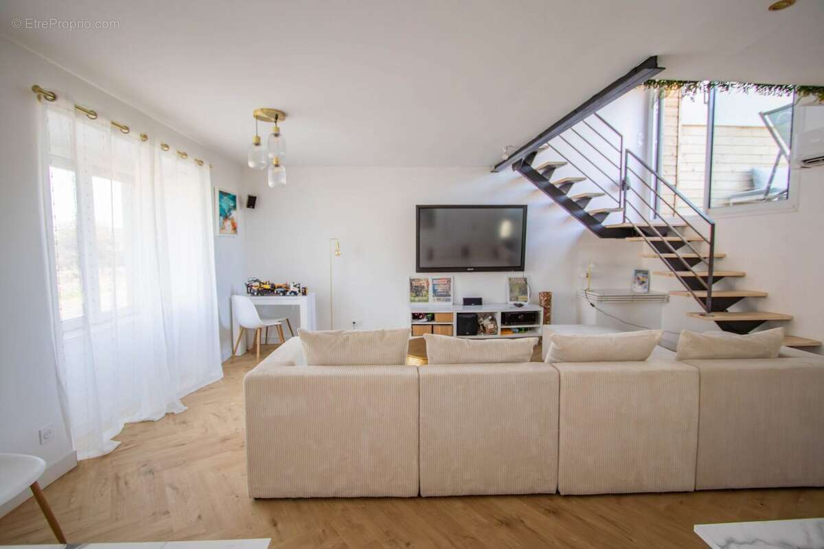 Appartement à MURS-ERIGNE