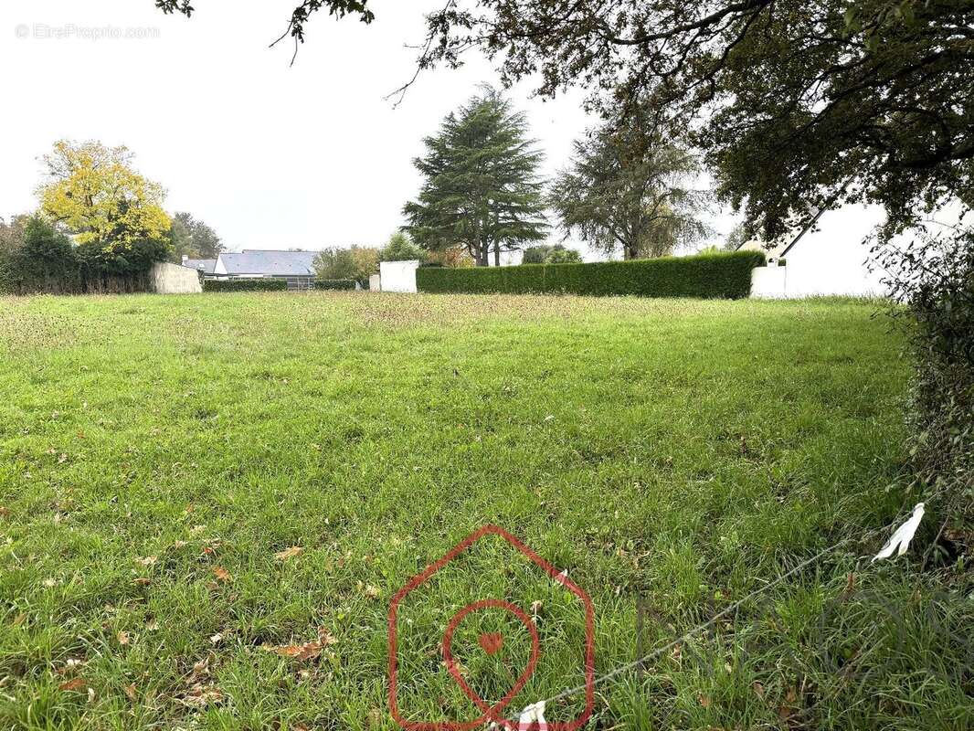 Terrain à LA CHAPELLE-SUR-ERDRE