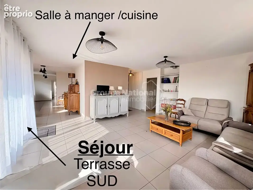 A VENDRE au coeur de Chateauneuf Du Pape dans résidence récente de standing , Appartement t4 de 128 m²  avec grand garage et ter - photo 2