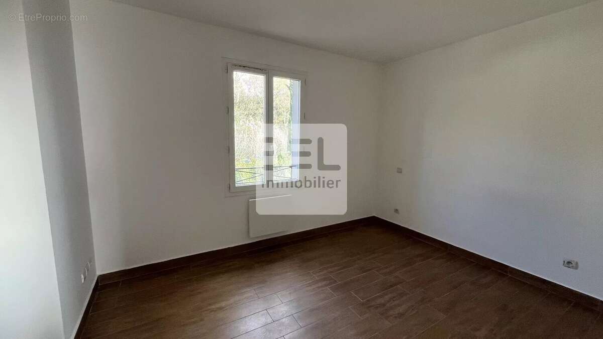 Maison à BAGNOLS-SUR-CEZE