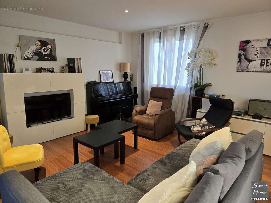 Maison à MAGNY-LES-HAMEAUX